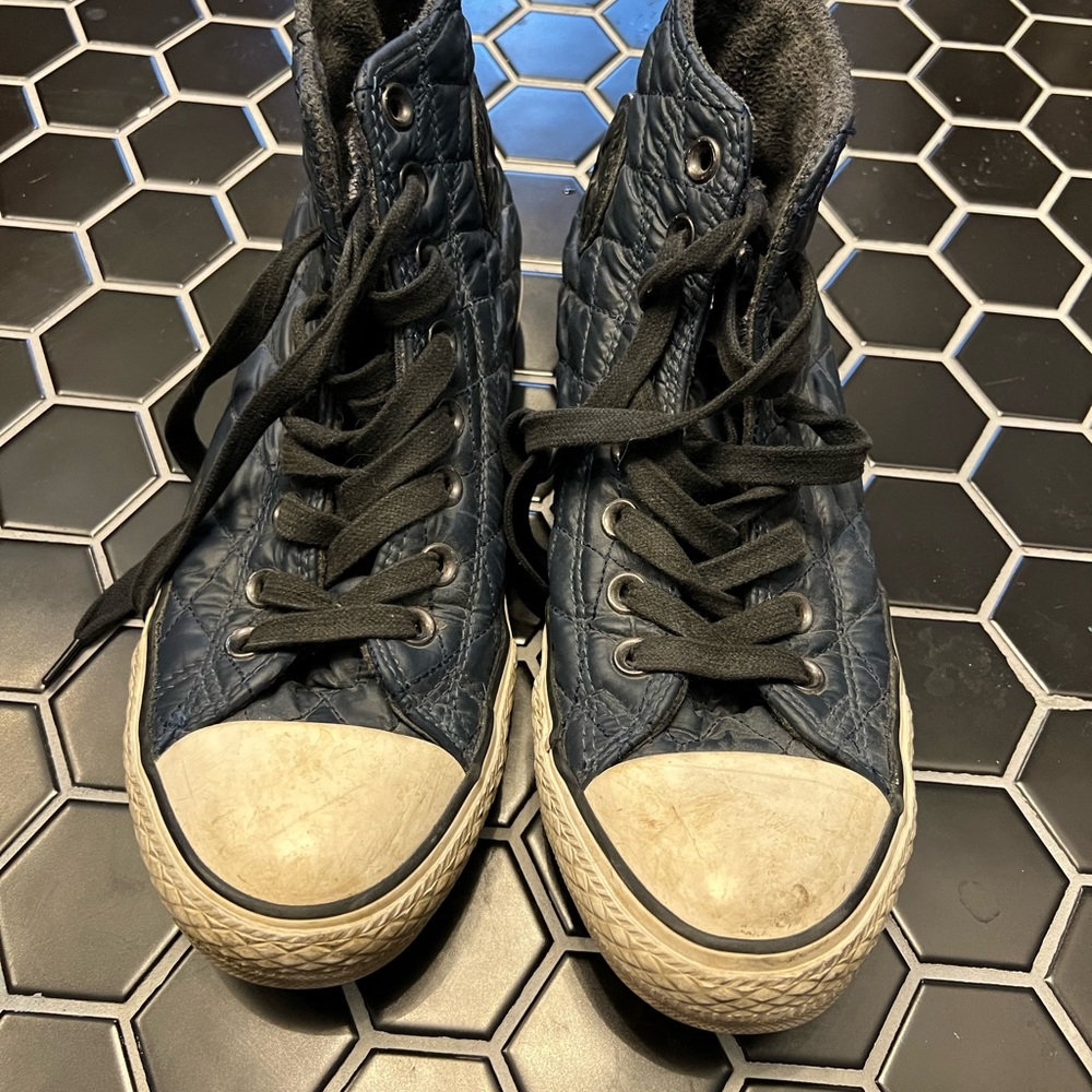 Blue quilted converse womens size 9